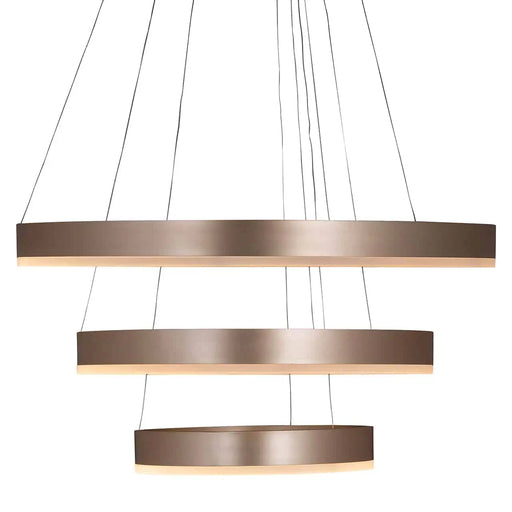 Hängeleuchte Jenna mit 3 Pendel Ringen in der Farbe Gold aus Aluminium und Acryl.